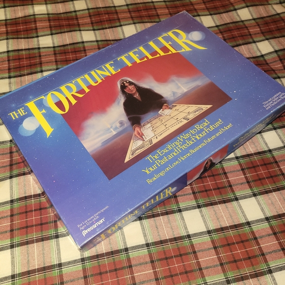 Pressman The Fortune Teller Board Game